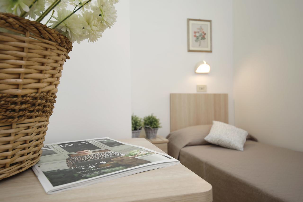 Hotel Lungomare Cattolica Kültér fotó
