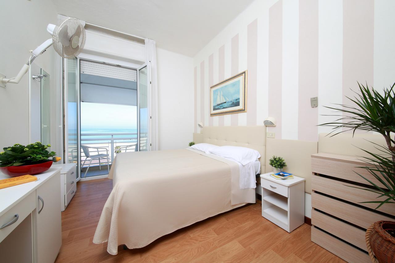 Hotel Lungomare Cattolica Kültér fotó